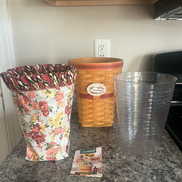 Longaberger Snapdragon Basket - Picture 3 of 6
